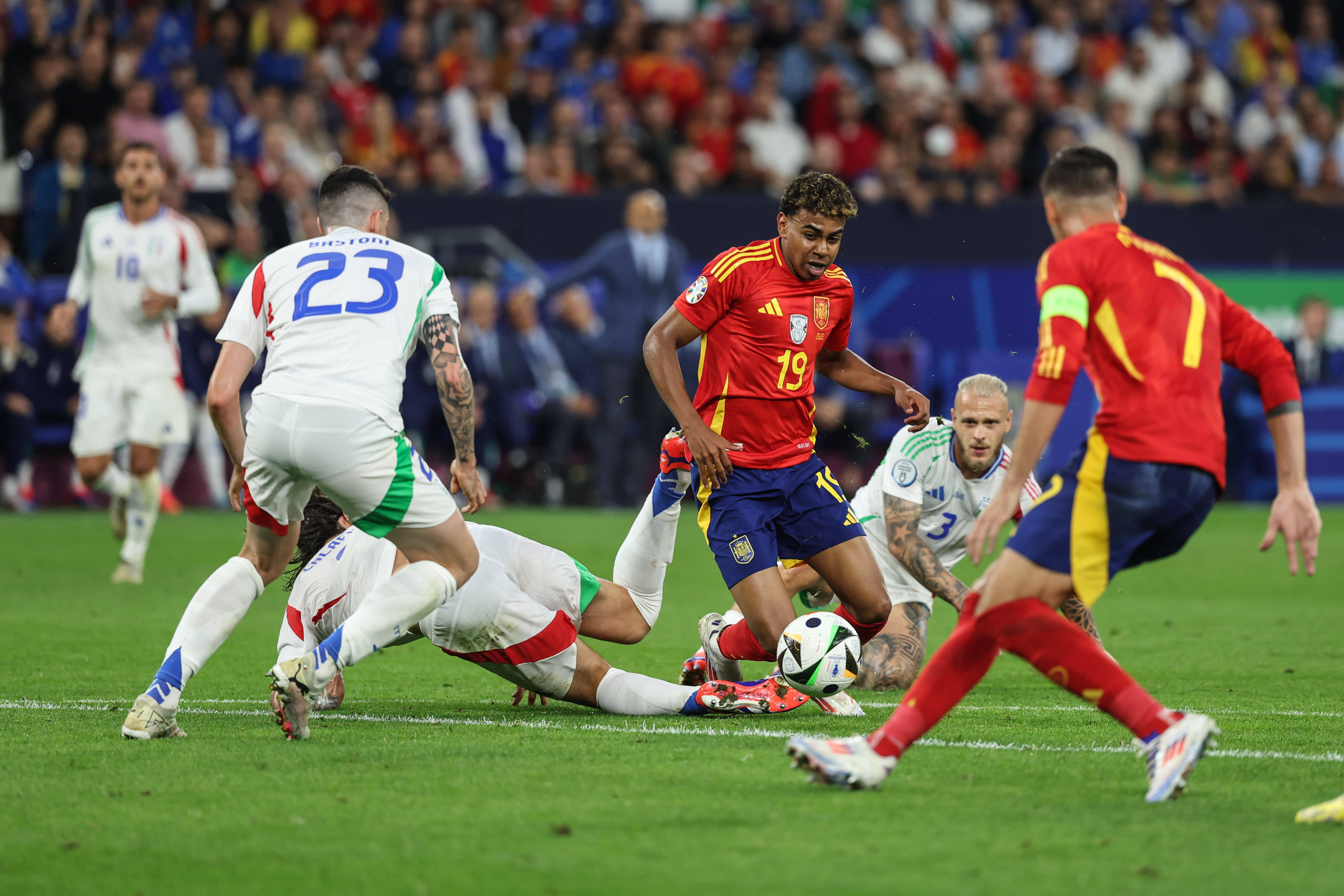 意大利球队出征欧冠，顶级对决引人关注的简单介绍