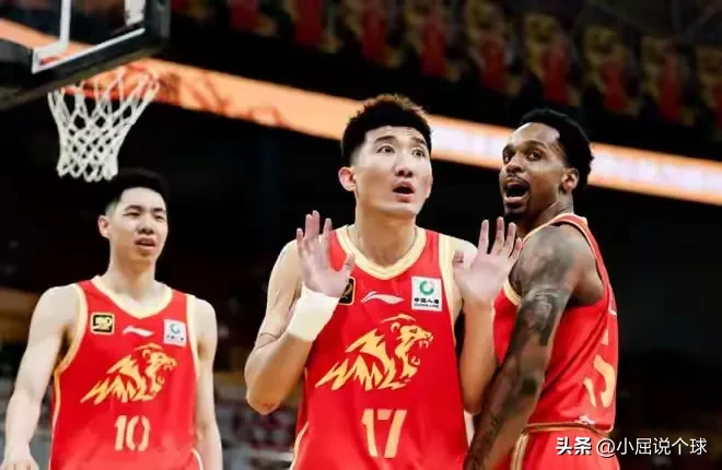 包含广厦队积极迎战，打出漂亮战术的词条