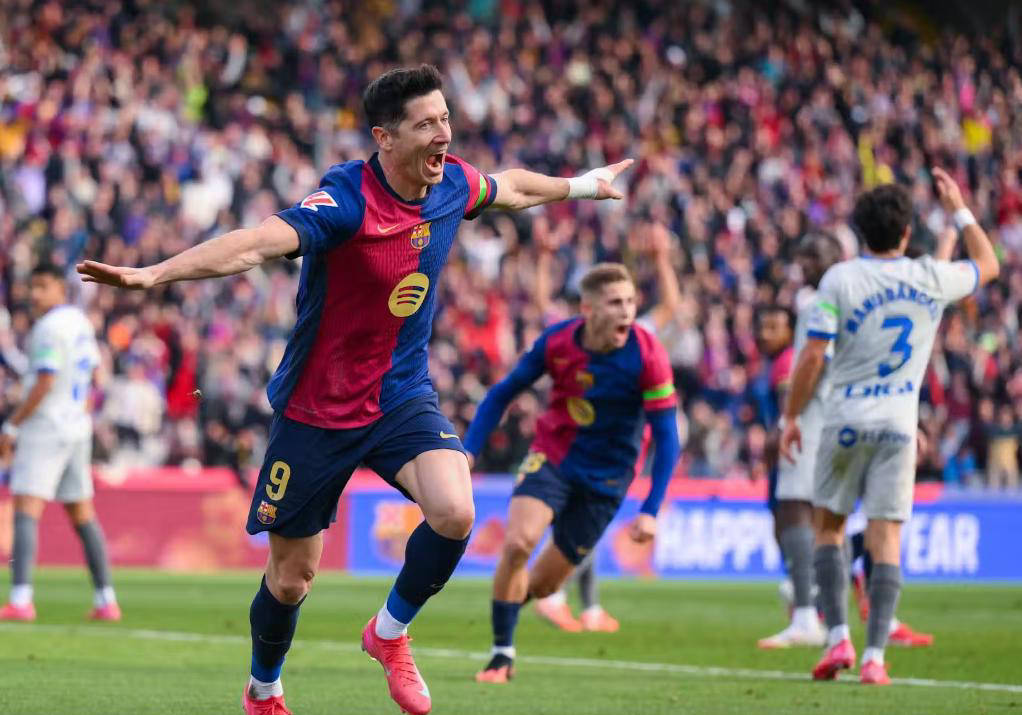 莱万多夫斯基取得冠军联赛进球记录的简单介绍