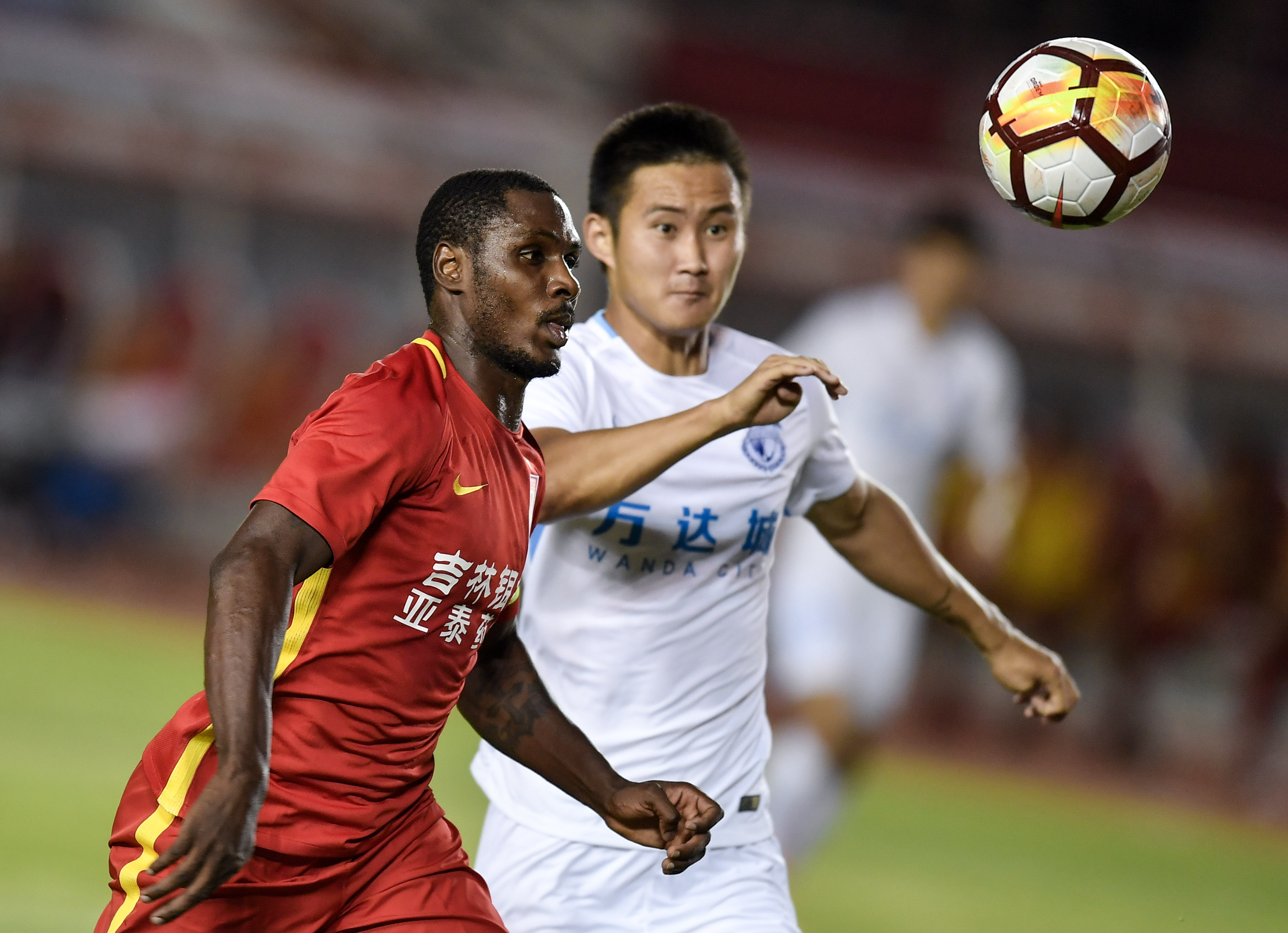 爱游戏在线-大连一方实力碾压对手，豪取联赛连胜