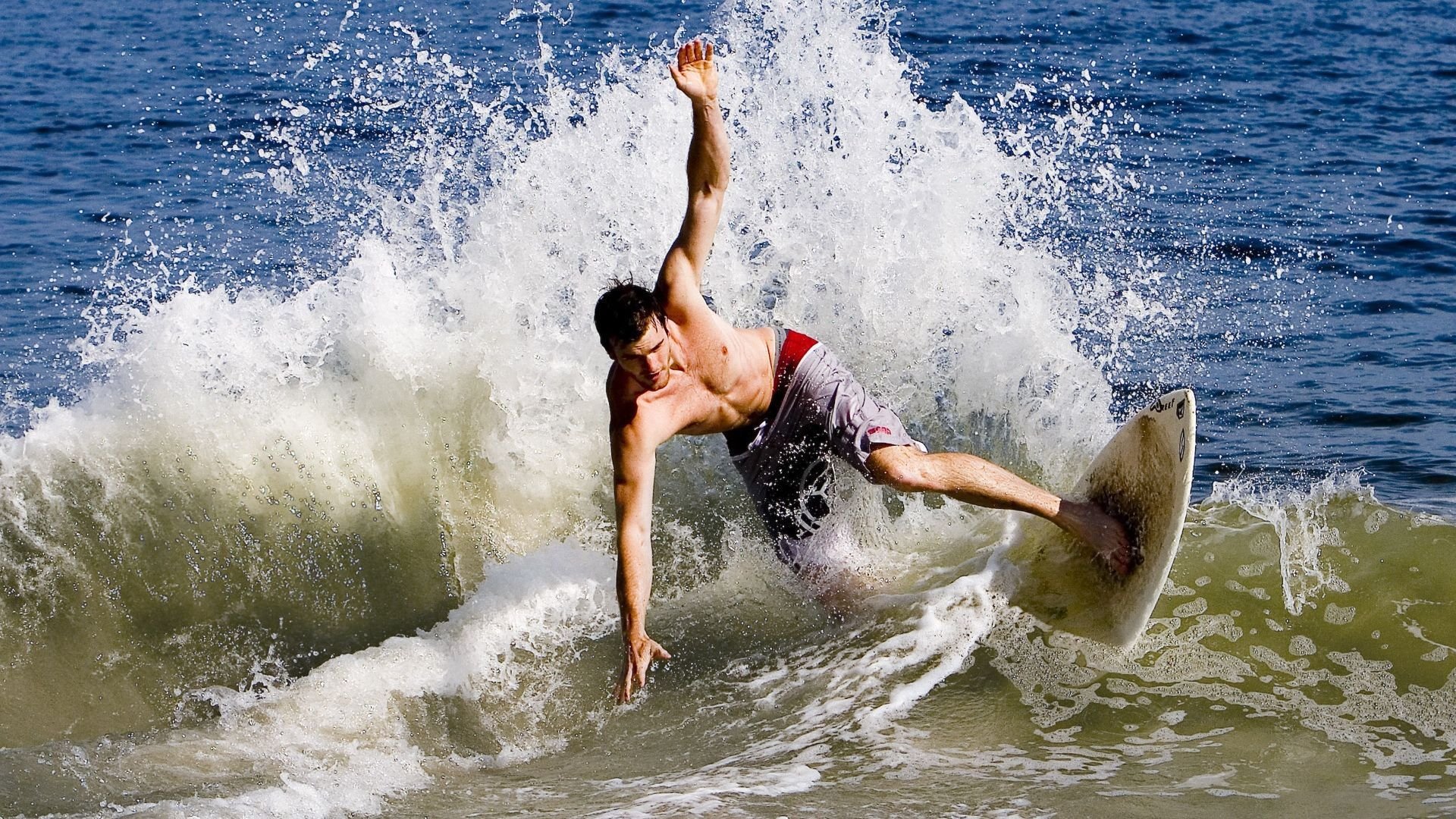 爱游戏-当加勒比海风遇上威斯特法伦，劳塔罗在不可能对决中的高光启示